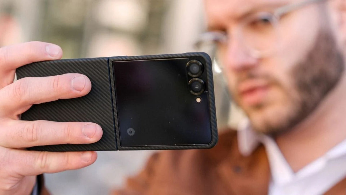 ThinBorne Galaxy Z Flip 8 case