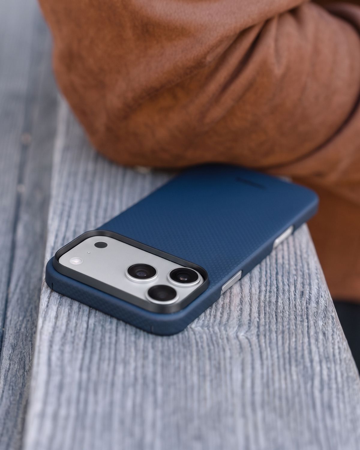 iPhone 18 Pro Case - Super Thin | Aramid Fiber | MagSafe - Navy Blue