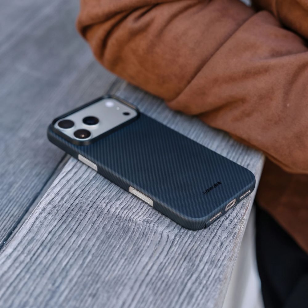 iPhone 18 Pro Max Case - Super Thin | Aramid Fiber | MagSafe - Black